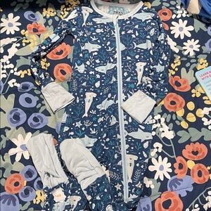 Pax & Lucy sharks modal footie